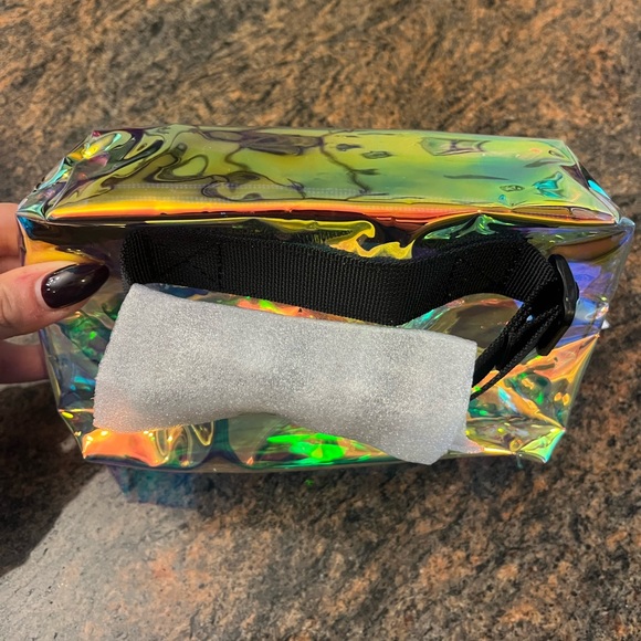 The Phluid Project Clear PVC Fannypack with free gift 4-pc spray set. New! Vegan - Picture 6 of 14